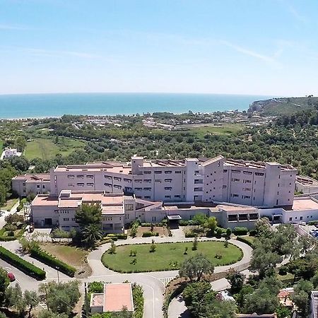 Centro Di Soggiorno Il Belvedere Вьесте Экстерьер фото